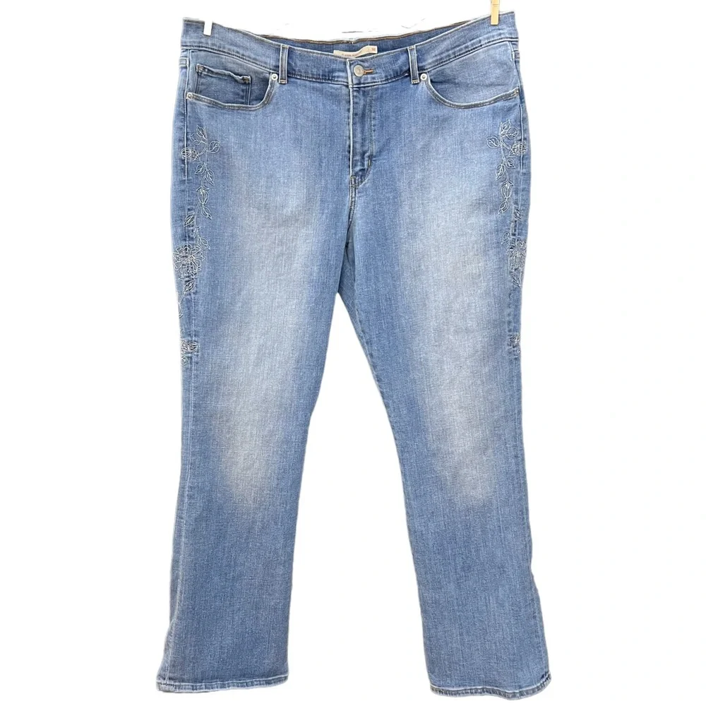 Levi’s Jeans - Picture 4 of 7